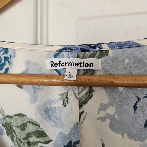 Reformation Blue Floral Blouse - Picture 5 of 6